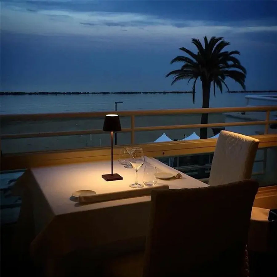 LUMINEE RECHARGEABLE LED TABLE LAMP