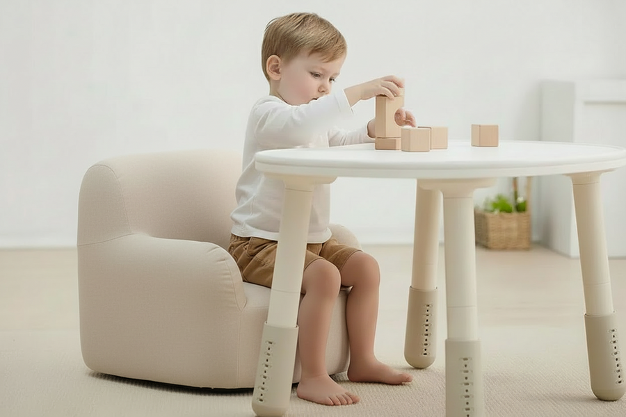 Beano BusyBee Height Adjustable Kids Table