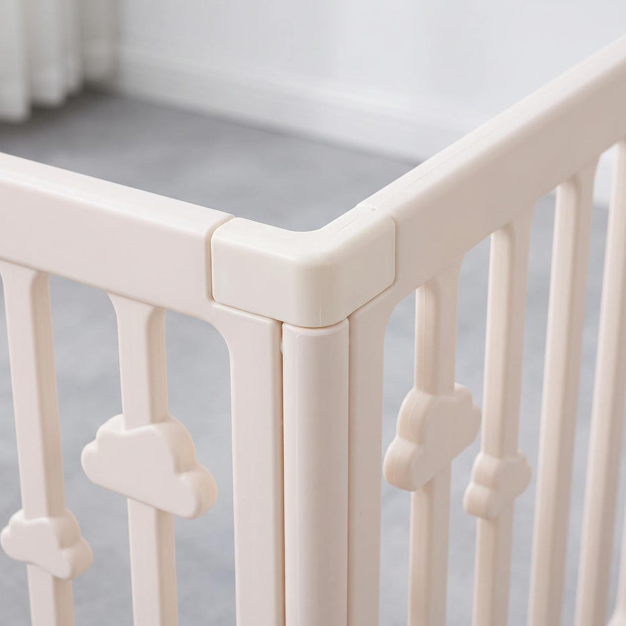 Close-up of the reinforced top interlock at a corner of the Little Moon Playpen