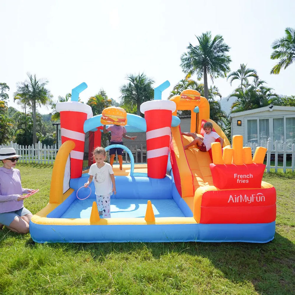 SNACKLAND INFLATABLE JUMPING CASTLE AND SLIDE (82080)